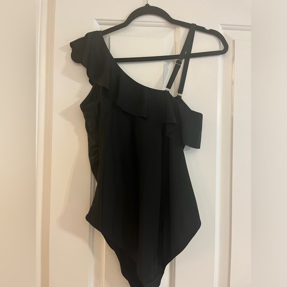 One piece black bathing suit. Size Medium - Picture 3 of 3